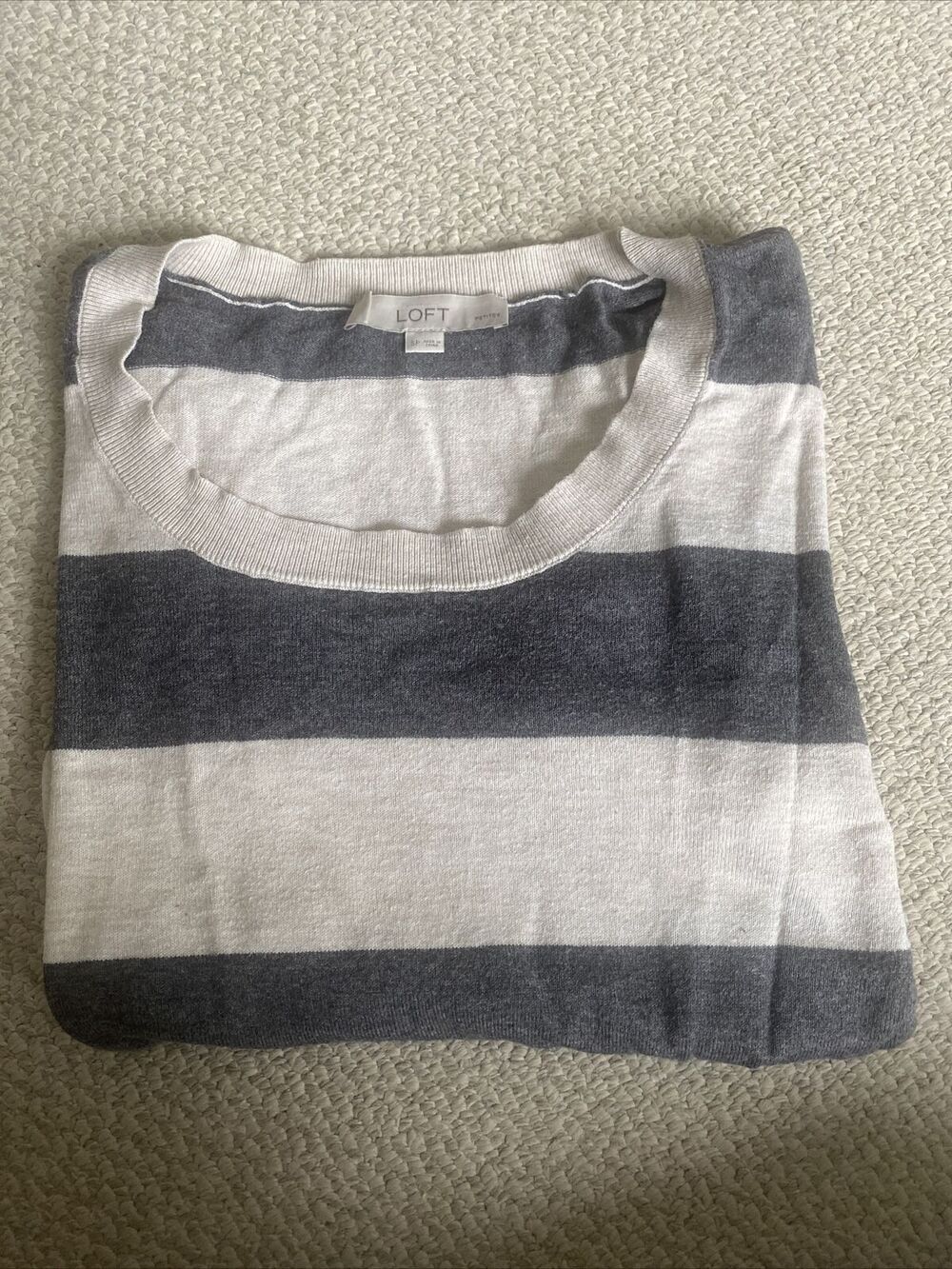 Loft Women’s Scoop Neck Gray/White Striped Long Sleeve Shirt Size SP